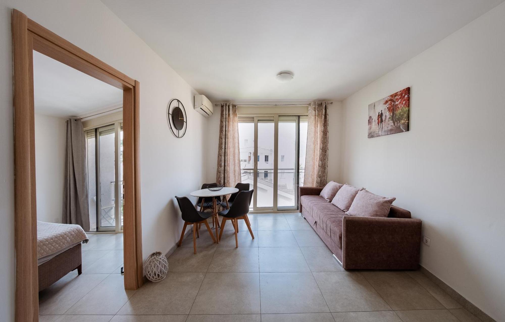 Square Inn Μπούντβα Εξωτερικό φωτογραφία